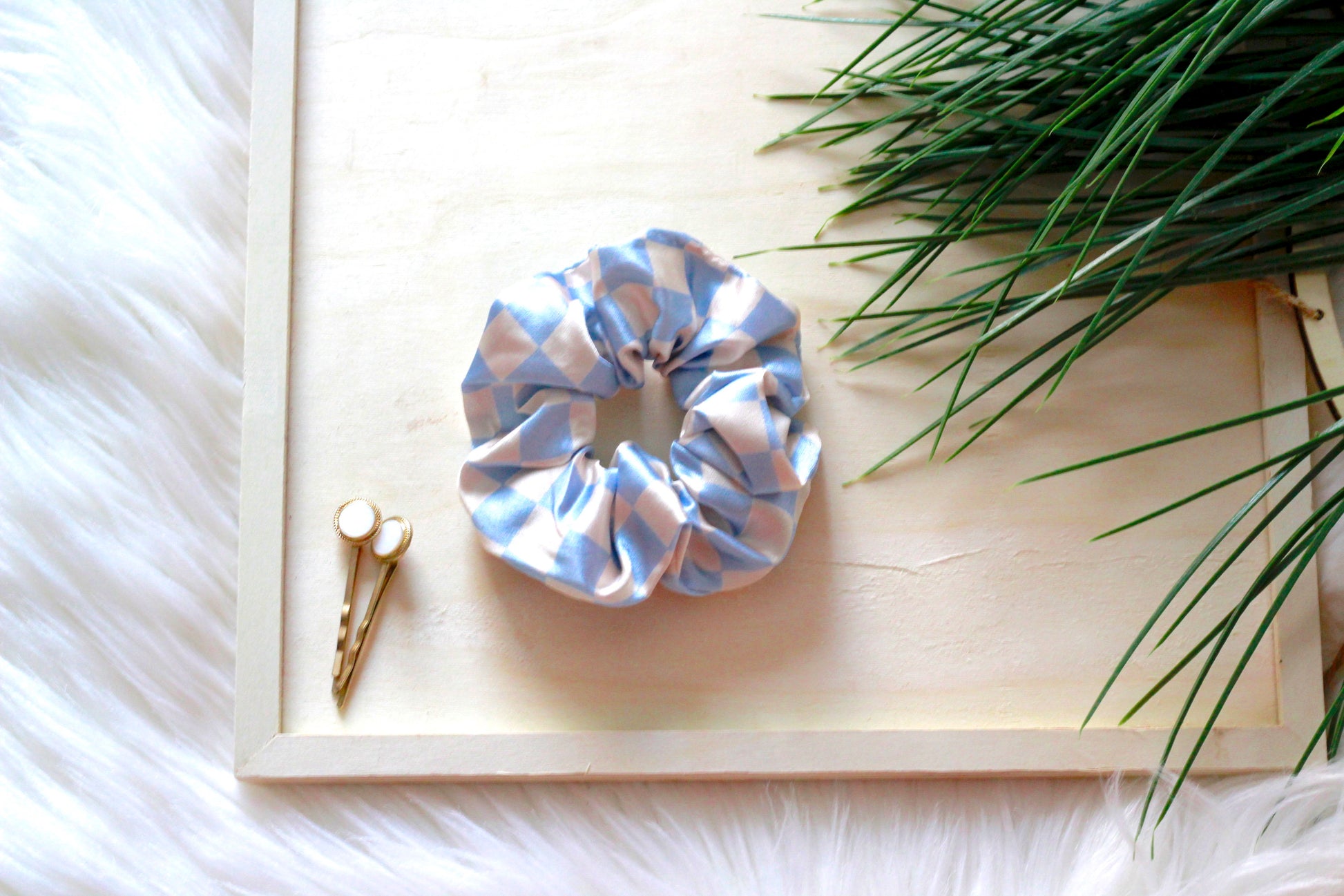 checkered scrunchies blue checkered scrunchies, tiktok trend accessories