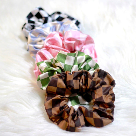 checkered scrunchies, brown green pink blue black and white scrunchies, tiktok trend accessories
